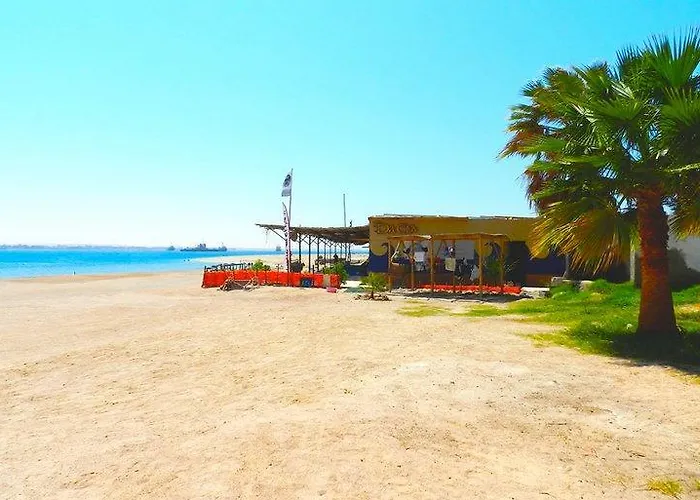 Moses Bay